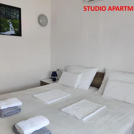 Apartments Miraflor, City Center Crikvenica Exterior photo