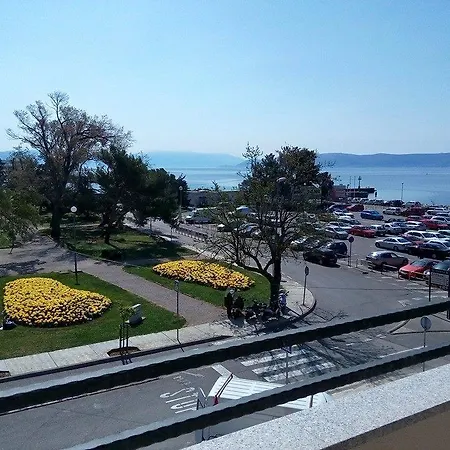 Apartments Miraflor, City Center Crikvenica Exterior photo